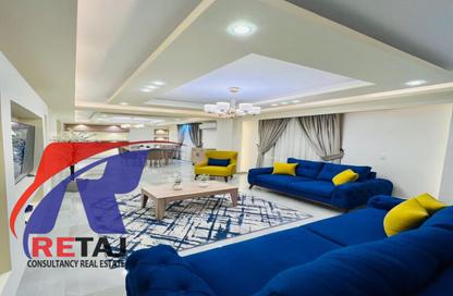 Apartment - 3 Bedrooms - 2 Bathrooms for rent in Al Sheikh Mohammed Al Nadi St. - 6th Zone - Nasr City - Cairo