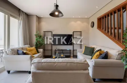 Villa - 5 Bedrooms - 3 Bathrooms for rent in Cairo Festival City - North Investors Area - New Cairo City - Cairo