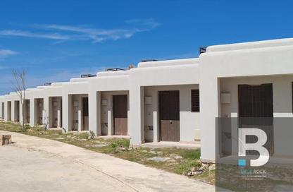 Chalet - 2 Bedrooms - 2 Bathrooms for sale in Hacienda West - Ras Al Hekma - North Coast
