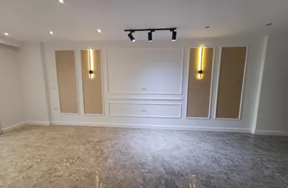 Apartment - 2 Bedrooms - 2 Bathrooms for sale in Madinaty - Cairo