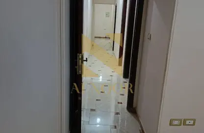 Apartment - 3 Bedrooms - 1 Bathroom for rent in Street 10 - 11th District - Sheikh Zayed City - Giza Apartment - 3 Bedrooms - 1 Bathroom for rent in Street 10 - 11th District - Sheikh Zayed City - Giza