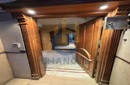 Apartment - 4 Bedrooms - 3 Bathrooms for sale in Al Nasr St. - El Laselky - New Maadi - Hay El Maadi - Cairo