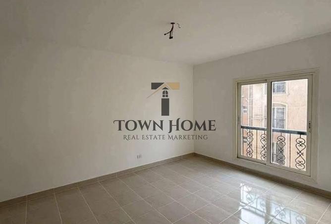 8378883 - Property Image 2