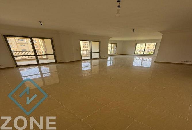 8106039 - Property Main Image