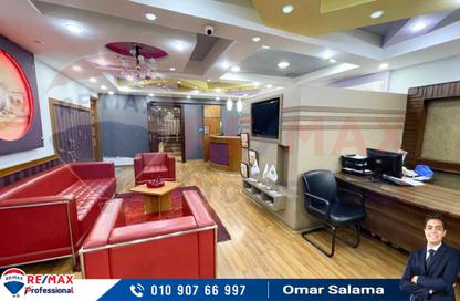 Apartment - 3 Bedrooms - 2 Bathrooms for sale in Abo Qir St. - Glim - Hay Sharq - Alexandria