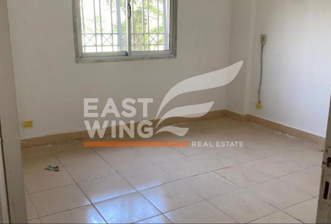 8048911 - Property Image 3