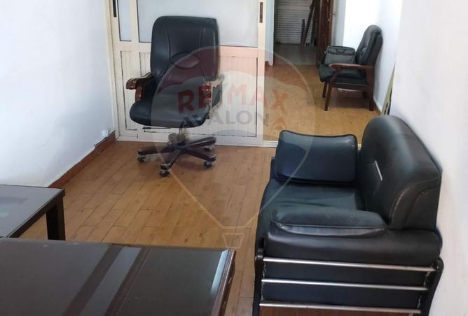 8212165 - Property Image 2