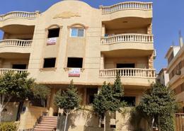 دوبلكس - 4 غرف نوم for للبيع in شارع عمرو بن العاص - الحي السادس - مدينة العبور - القليوبية