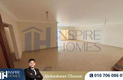 Apartment - 3 Bedrooms - 2 Bathrooms for rent in Grand View - Smouha - Hay Sharq - Alexandria