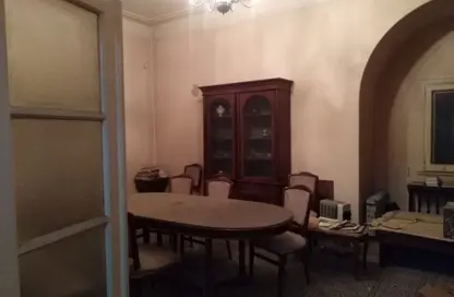 شقة - 3 غرف نوم - 2 حمامات للبيع في الزمالك - القاهرة