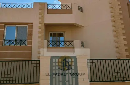 فيلا - 4 غرف نوم - 4 حمامات للبيع في جولف السليمانية - طريق مصر اسكندرية الصحراوي - مدينة 6 أكتوبر - الجيزة