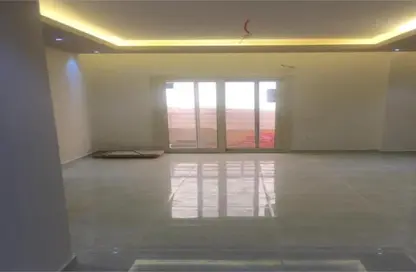 شقة - 3 غرف نوم - 2 حمامات للايجار في اللوتس الجنوبي - حى اللوتس - مدينة القاهرة الجديدة - القاهرة
