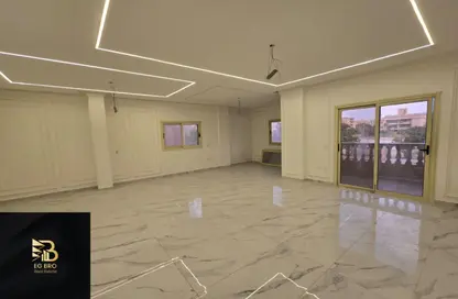 Apartment - 3 Bedrooms - 2 Bathrooms for sale in Al Narges 2 - Al Narges - New Cairo City - Cairo