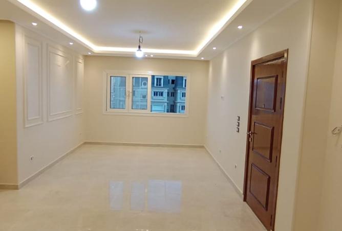 8064649 - Property Image 2