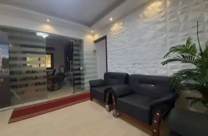 Apartment - 4 Bedrooms - 1 Bathroom for rent in El Narges Buildings - Al Narges - New Cairo City - Cairo