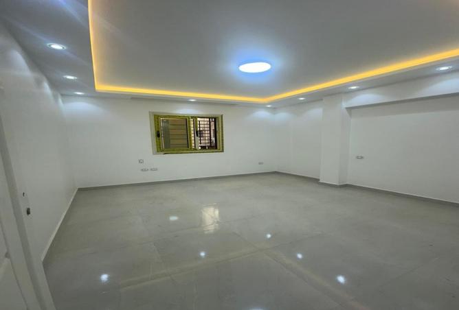 8470762 - Property Image 3