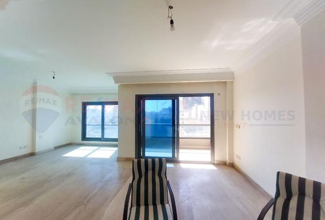 8056874 - Property Image 2