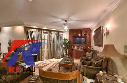 Apartment - 3 Bedrooms - 2 Bathrooms for sale in Zaker Hussein St. - Al Hadiqah Al Dawliyah - 7th District - Nasr City - Cairo
