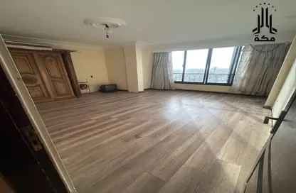 Apartment - 2 Bedrooms - 2 Bathrooms for rent in Sayed Zakaria St. - Sheraton Al Matar - El Nozha - Cairo