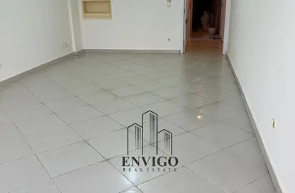 شقة - 3 غرف نوم - 2 حمامات للبيع في شارع الحقيقه - المنطقة الأولى - مدينة نصر - القاهرة