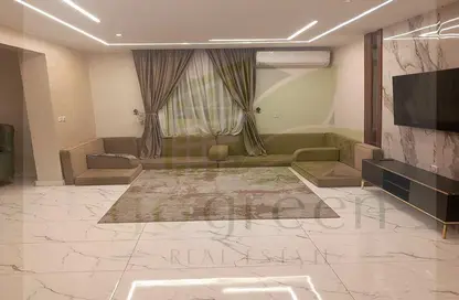 شقة - 3 غرف نوم - 3 حمامات للبيع في ميدان سفنكس - العجوزة - الجيزة