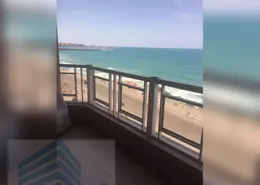شقة - 3 غرف نوم - 1 حمام للايجار في شارع نور الدين - كامب شيزار - حي وسط - الاسكندرية