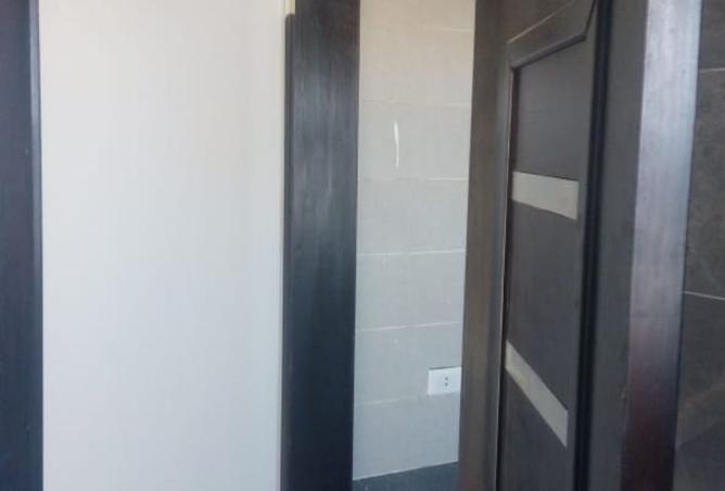 8273398 - Property Image 2