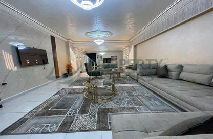 Apartment - 3 Bedrooms - 3 Bathrooms for rent in Al Miqyas St. - El Roda - Hay El Manial - Cairo