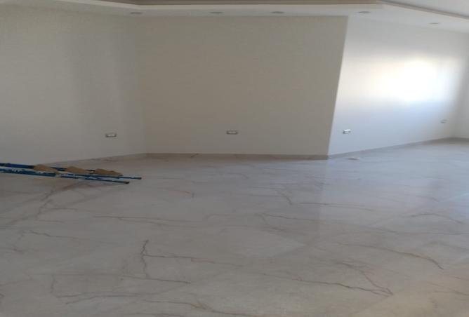 7993945 - Property Image 2