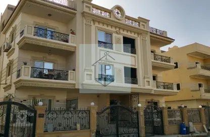 Apartment - 4 Bedrooms - 3 Bathrooms for sale in Tamr Hena - 5th Settlement Compounds - The 5th Settlement - New Cairo City - Cairo