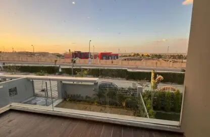 تاون هاوس - 4 غرف نوم - 4 حمامات للايجار في باتيو الزهراء - كمبوندات الشيخ زايد - الشيخ زايد - الجيزة