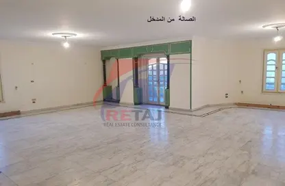 شقة - 4 غرف نوم - 2 حمامات للايجار في شارع الدكتور حسن الشريف - المنطقة الثامنة - مدينة نصر - القاهرة