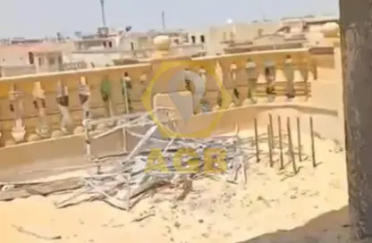 Apartment - 3 Bedrooms - 3 Bathrooms for sale in Ganoob El Acadimia - New Cairo City - Cairo