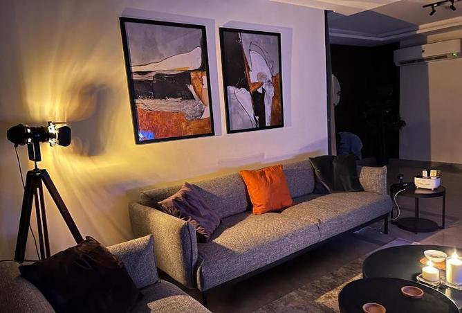 8372947 - Property Image 2