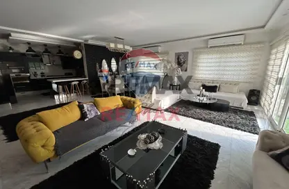 Villa - 3 Bedrooms - 4 Bathrooms for sale in Madinaty - Cairo