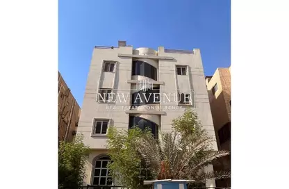 بناية كاملة - استوديو - 1 حمام للبيع في شارع اللاسلكي - حي المعادي - القاهرة