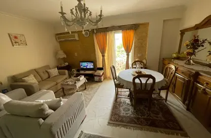 Apartment - 2 Bedrooms - 2 Bathrooms for sale in Hadayek Al Mohandessin - 4th District - Sheikh Zayed City - Giza