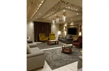 Apartment - 2 Bedrooms - 3 Bathrooms for rent in Hafez Ramadan St. - 6th Zone - Nasr City - Cairo