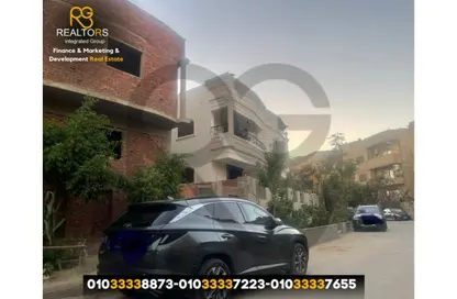 Villa - 3 Bedrooms - 3 Bathrooms for sale in Waraqa Ibn Nofal St. - 7th District - 6 October City - Giza