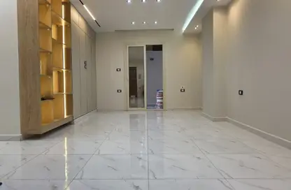 Apartment - 3 Bedrooms - 2 Bathrooms for sale in Gate 3 old - Khafre - Hadayek El Ahram - Giza