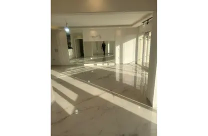 Apartment - 3 Bedrooms - 3 Bathrooms for rent in Mountain View iCity - 5th Settlement Compounds - The 5th Settlement - New Cairo City - Cairo