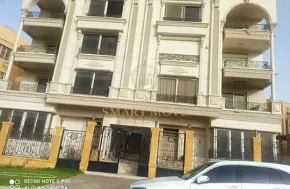 Apartment - 4 Bedrooms - 3 Bathrooms for sale in American University Housing District - 5th Settlement Compounds - The 5th Settlement - New Cairo City - Cairo