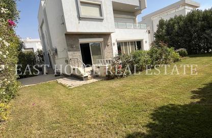 Villa - 5 Bedrooms - 5 Bathrooms for rent in El Koronfel - The 5th Settlement - New Cairo City - Cairo