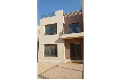 Twin House - 5 Bedrooms - 4 Bathrooms for sale in Alma - 2nd District - Sheikh Zayed City - Giza
