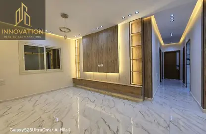 شقة - 3 غرف نوم - 2 حمامات للبيع في البوابة الرابعة القديمة - حورس - حدائق الاهرام - الجيزة