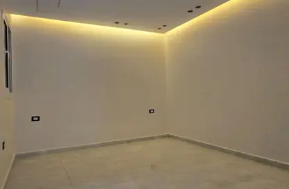 Apartment - 2 Bedrooms - 2 Bathrooms for sale in Hadayek El Ahram - Giza