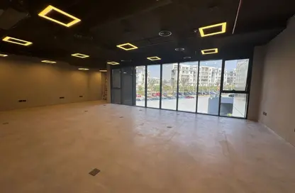 Office Space - Studio - 1 Bathroom for rent in Hyde Park - 5th Settlement Compounds - The 5th Settlement - New Cairo City - Cairo