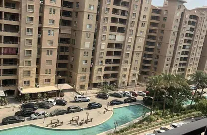 Apartment - 3 Bedrooms - 3 Bathrooms for sale in Tijan - Zahraa El Maadi - Hay El Maadi - Cairo