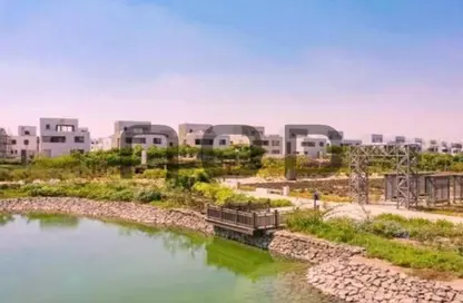 منزل مزدوج - 4 غرف نوم - 4 حمامات للبيع في كمبوند البروج - كمبوندات الشروق - مدينة الشروق - القاهرة