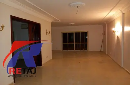 Apartment - 3 Bedrooms - 2 Bathrooms for sale in Ahbab Al Rasoul St. - Al Sefarat District - Nasr City - Cairo